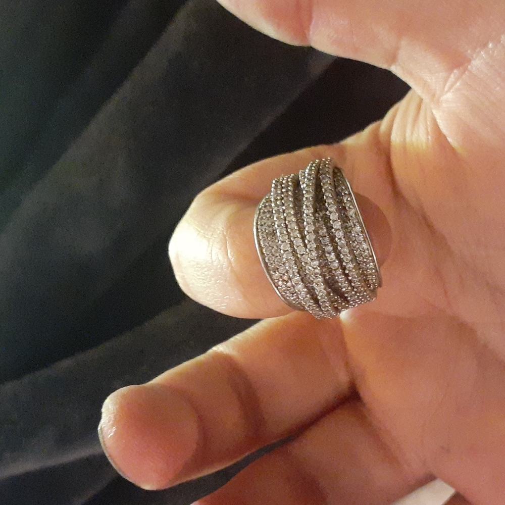Cubic Zirconia swirl ring